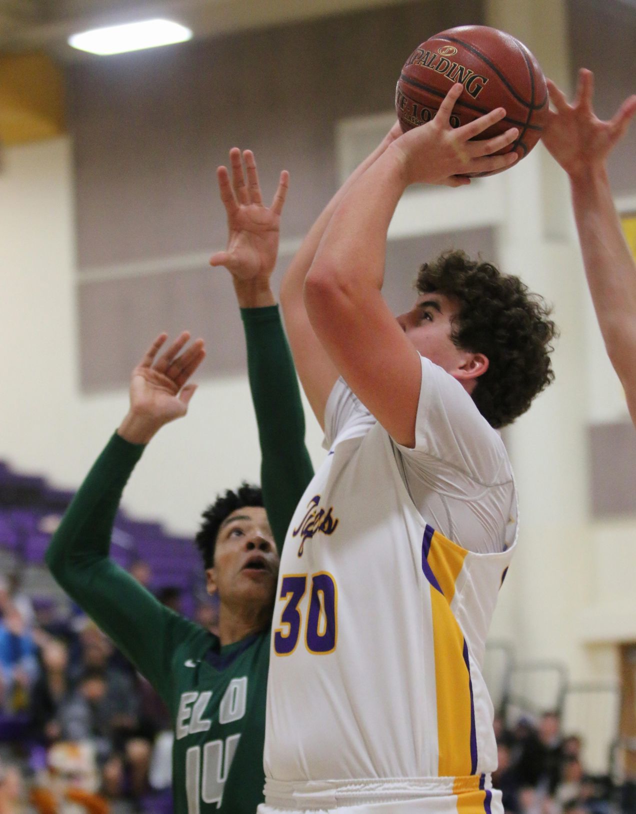 Tigers fight past shooting woes, down Miners